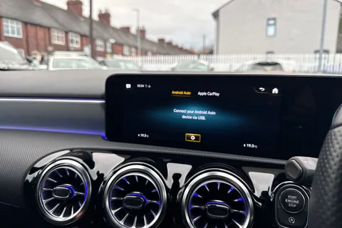 WN23RUW Mercedes-Benz A Class 1.3 A200 AMG Line (Executive) 7G-DCT Euro 6 (s/s) 5dr Thumbnail #36