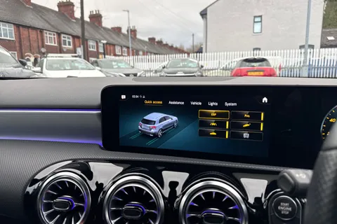 WN23RUW Mercedes-Benz A Class 1.3 A200 AMG Line (Executive) 7G-DCT Euro 6 (s/s) 5dr Thumbnail #37