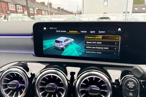 WN23RUW Mercedes-Benz A Class 1.3 A200 AMG Line (Executive) 7G-DCT Euro 6 (s/s) 5dr Thumbnail #38