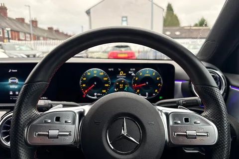 WN23RUW Mercedes-Benz A Class 1.3 A200 AMG Line (Executive) 7G-DCT Euro 6 (s/s) 5dr Thumbnail #45