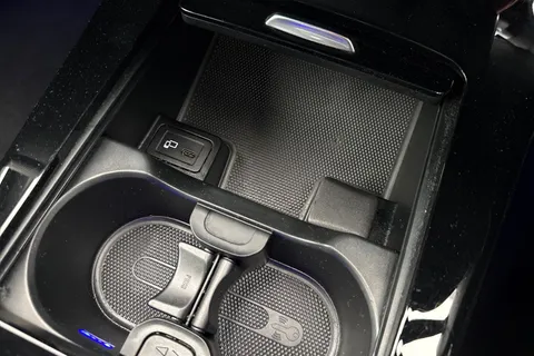 WN23RUW Mercedes-Benz A Class 1.3 A200 AMG Line (Executive) 7G-DCT Euro 6 (s/s) 5dr Thumbnail #50