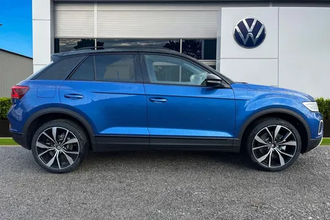  Volkswagen T-Roc 1.5 TSI Style Design Euro 6 (s/s) 5dr Thumbnail #3