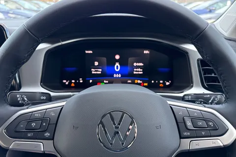  Volkswagen T-Roc 1.5 TSI Match DSG Euro 6 (s/s) 5dr Thumbnail #30