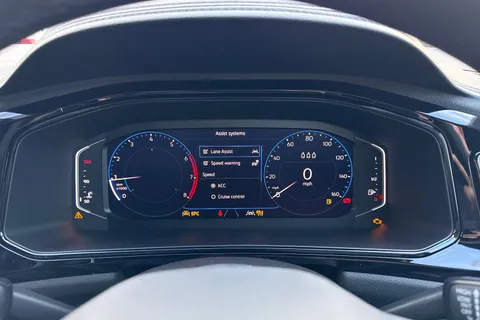  Volkswagen T-Roc 1.5 TSI Style Design Euro 6 (s/s) 5dr Thumbnail #34