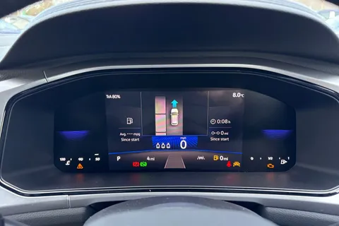  Volkswagen T-Roc 1.5 TSI Match DSG Euro 6 (s/s) 5dr Thumbnail #35