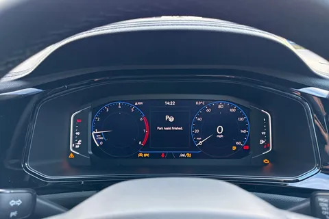  Volkswagen T-Roc 1.5 TSI Style Design Euro 6 (s/s) 5dr Thumbnail #41