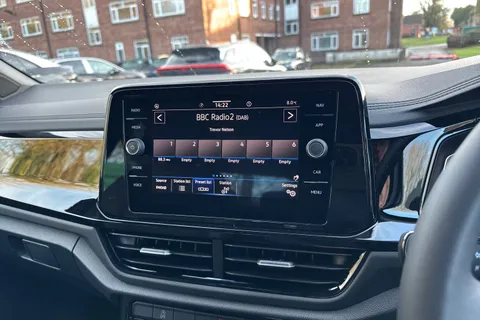  Volkswagen T-Roc 1.5 TSI Style Design Euro 6 (s/s) 5dr Thumbnail #43