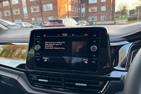  Volkswagen T-Roc 1.5 TSI Style Design Euro 6 (s/s) 5dr Thumbnail #45