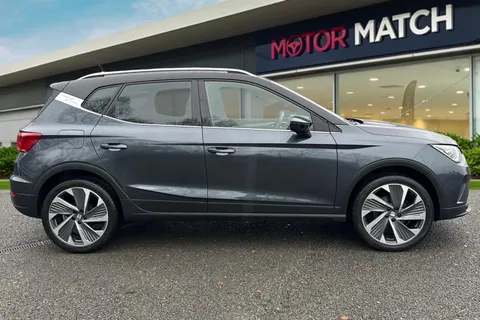 LO72GVZ SEAT Arona 1.0 TSI FR Sport DSG Euro 6 (s/s) 5dr Thumbnail #4