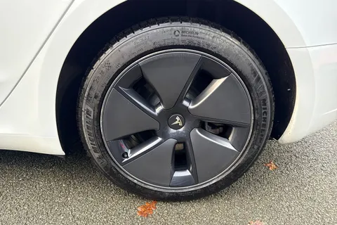 MM72JXU Tesla Model 3 Auto RWD 4dr Thumbnail #13