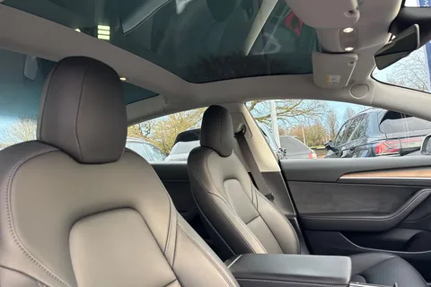 MM72JXU Tesla Model 3 Auto RWD 4dr Thumbnail #25