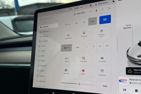 MM72JXU Tesla Model 3 Auto RWD 4dr Thumbnail #26