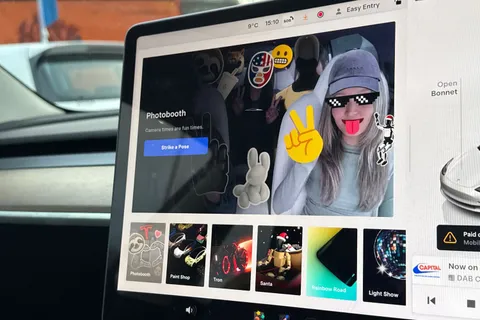 MM72JXU Tesla Model 3 Auto RWD 4dr Thumbnail #31