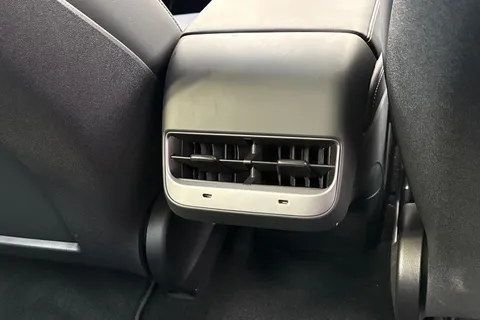 MM72JXU Tesla Model 3 Auto RWD 4dr Thumbnail #37