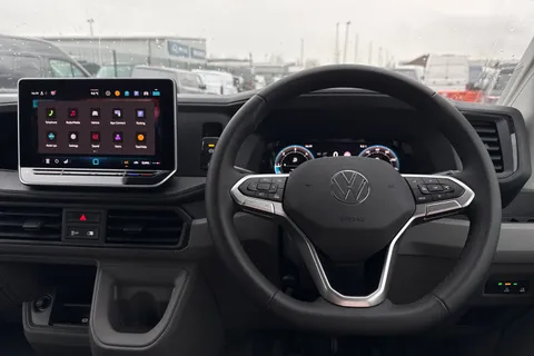 DC75EWB Volkswagen Crafter CR35 Panel van Commerce Plus MWB 140 2.0 TDI 8sp Aut - MY25/Rear Camera Thumbnail #17