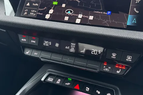 KY74DZP Audi A3 Black Edition 40 TFSI e  204 PS S tronic Thumbnail #21