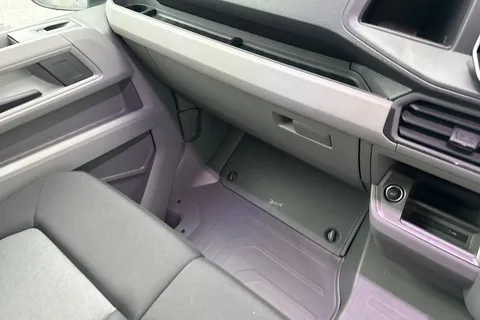 DC75EWB Volkswagen Crafter CR35 Panel van Commerce Plus MWB 140 2.0 TDI 8sp Aut - MY25/Rear Camera Thumbnail #19