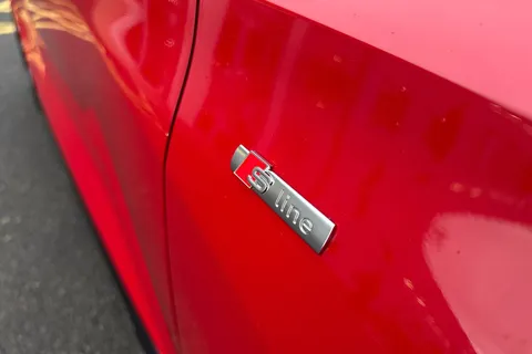 KY74DZP Audi A3 Black Edition 40 TFSI e  204 PS S tronic Thumbnail #25