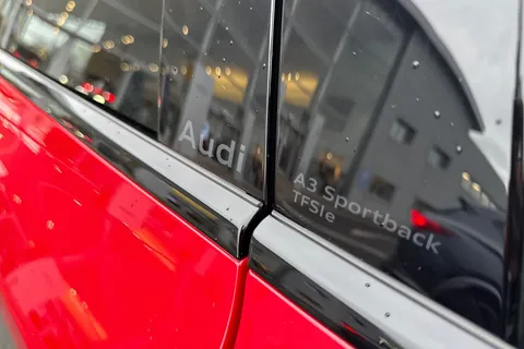 KY74DZP Audi A3 Black Edition 40 TFSI e  204 PS S tronic Thumbnail #30