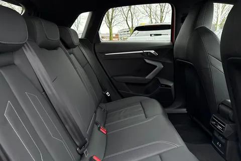 KY74DZP Audi A3 Black Edition 40 TFSI e  204 PS S tronic Thumbnail #36