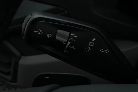 DC75EWB Volkswagen Crafter CR35 Panel van Commerce Plus MWB 140 2.0 TDI 8sp Aut - MY25/Rear Camera Thumbnail #39