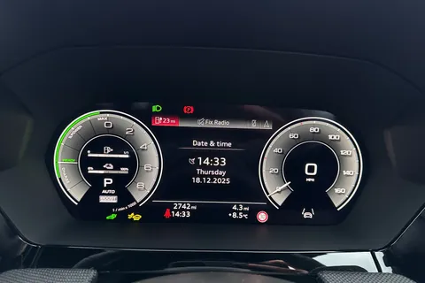 KY74DZP Audi A3 Black Edition 40 TFSI e  204 PS S tronic Thumbnail #50