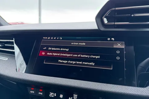 KY74DZP Audi A3 Black Edition 40 TFSI e  204 PS S tronic Thumbnail #56