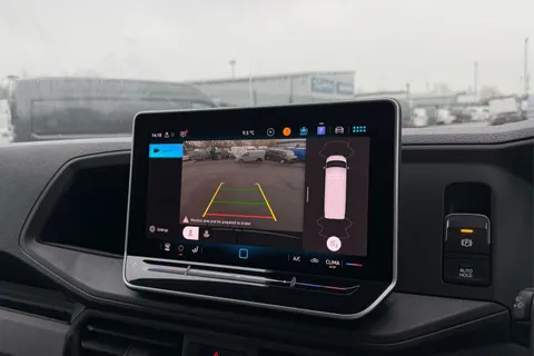 DC75EWB Volkswagen Crafter CR35 Panel van Commerce Plus MWB 140 2.0 TDI 8sp Aut - MY25/Rear Camera Thumbnail #51