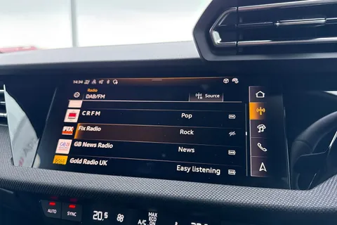 KY74DZP Audi A3 Black Edition 40 TFSI e  204 PS S tronic Thumbnail #59