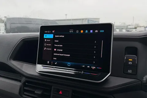 DC75EWB Volkswagen Crafter CR35 Panel van Commerce Plus MWB 140 2.0 TDI 8sp Aut - MY25/Rear Camera Thumbnail #56