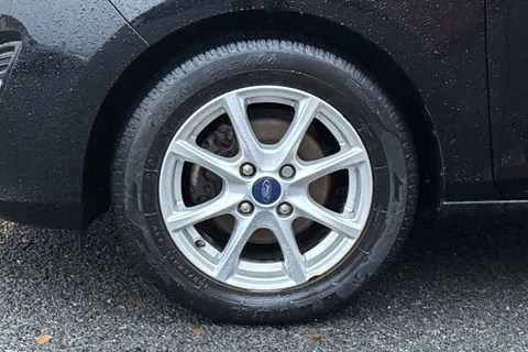 ML68UTZ Ford Fiesta 1.1 Ti-VCT Zetec Euro 6 (s/s) 5dr Thumbnail #13