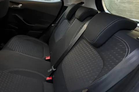ML68UTZ Ford Fiesta 1.1 Ti-VCT Zetec Euro 6 (s/s) 5dr Thumbnail #19
