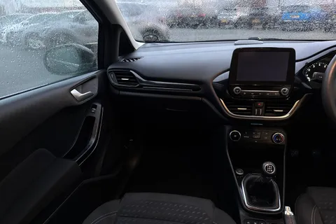 ML68UTZ Ford Fiesta 1.1 Ti-VCT Zetec Euro 6 (s/s) 5dr Thumbnail #20