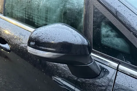 ML68UTZ Ford Fiesta 1.1 Ti-VCT Zetec Euro 6 (s/s) 5dr Thumbnail #29