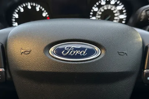 ML68UTZ Ford Fiesta 1.1 Ti-VCT Zetec Euro 6 (s/s) 5dr Thumbnail #33