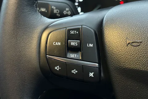 ML68UTZ Ford Fiesta 1.1 Ti-VCT Zetec Euro 6 (s/s) 5dr Thumbnail #34