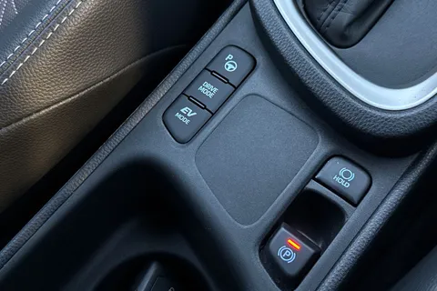 PN23SXX Toyota Yaris Cross 1.5 VVT-h Excel E-CVT Euro 6 (s/s) 5dr Thumbnail #33