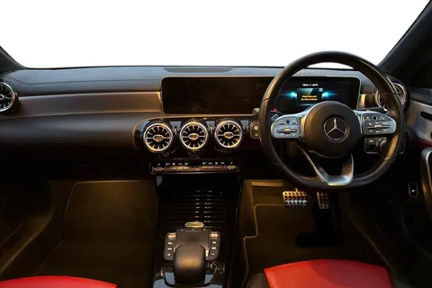LM20KYO Mercedes-Benz Cla Class 1.3 CLA180 AMG Line (Premium Plus 2) Coupe 7G-DCT Euro 6 (s/s) 4dr Thumbnail #18