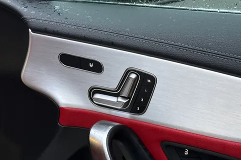 LM20KYO Mercedes-Benz Cla Class 1.3 CLA180 AMG Line (Premium Plus 2) Coupe 7G-DCT Euro 6 (s/s) 4dr Thumbnail #32