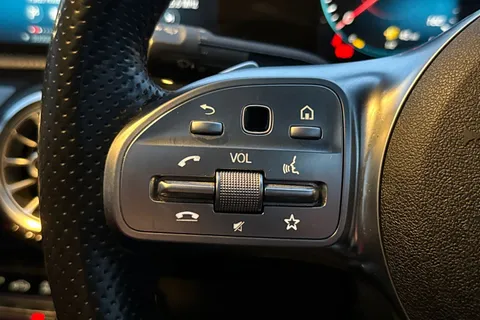 LM20KYO Mercedes-Benz Cla Class 1.3 CLA180 AMG Line (Premium Plus 2) Coupe 7G-DCT Euro 6 (s/s) 4dr Thumbnail #40