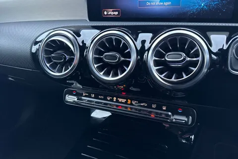 WN72AHE Mercedes-Benz Cla Class 1.3 CLA250e 15.6kWh AMG Line (Premium) Shooting Brake 8G-DCT Euro 6 (s/s) 5dr Thumbnail #20