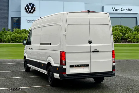CX75JXN Volkswagen Crafter 2.0 TDI CR35 Commerce Auto FWD LWB High Roof Euro 6 (s/s) 5dr Thumbnail #2