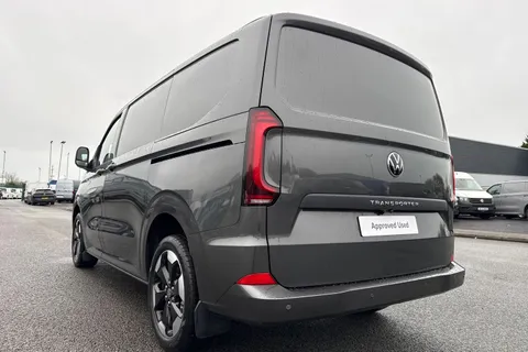 DC75FOU Volkswagen Transporter T28 Panel Van Commerce Pro SWB 150 PS 2.0 TDI 8sp Automatic Thumbnail #8