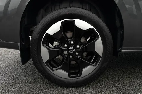 DC75FOU Volkswagen Transporter T28 Panel Van Commerce Pro SWB 150 PS 2.0 TDI 8sp Automatic Thumbnail #11