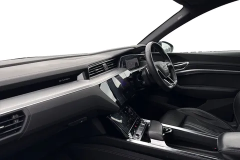 YH72KDJ Audi e-tron Black Edition 55 quattro 300,00 kW Thumbnail #16