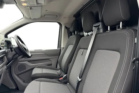 DC75FOU Volkswagen Transporter T28 Panel Van Commerce Pro SWB 150 PS 2.0 TDI 8sp Automatic Thumbnail #16