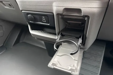 DC75FOU Volkswagen Transporter T28 Panel Van Commerce Pro SWB 150 PS 2.0 TDI 8sp Automatic Thumbnail #23