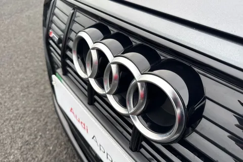 YH72KDJ Audi e-tron Black Edition 55 quattro 300,00 kW Thumbnail #26