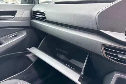 DF75ZTL Volkswagen Caddy C20 Cargo Commerce Pro SWB 122 PS 2.0 TDI 7sp DSG - Nav/Rear Camera Thumbnail #31