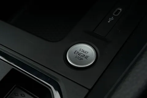 DF75ZTL Volkswagen Caddy C20 Cargo Commerce Pro SWB 122 PS 2.0 TDI 7sp DSG - Nav/Rear Camera Thumbnail #33